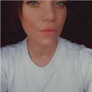 Sono un estetista italiana di madrelingua italiana .ho esperienza di lezioni private con bambini